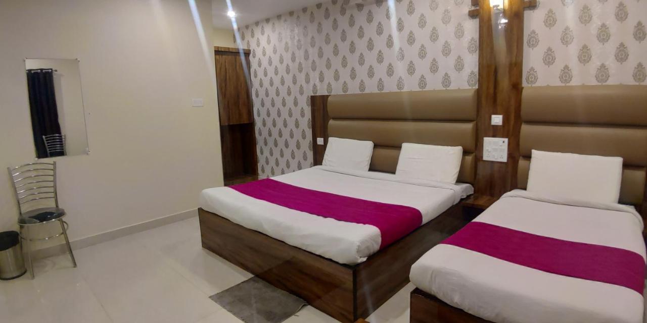 City Hotel Allāhābād Junction Buitenkant foto