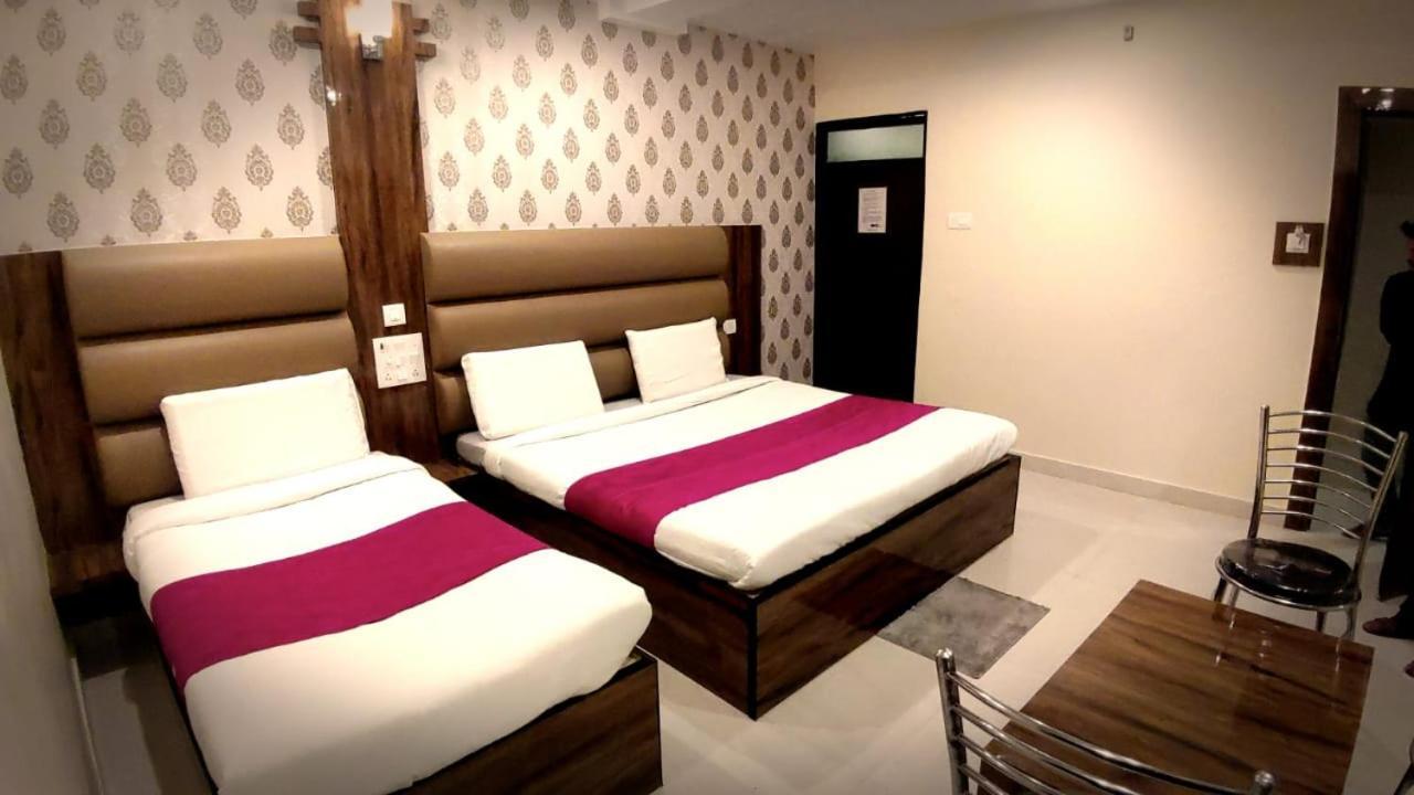 City Hotel Allāhābād Junction Buitenkant foto