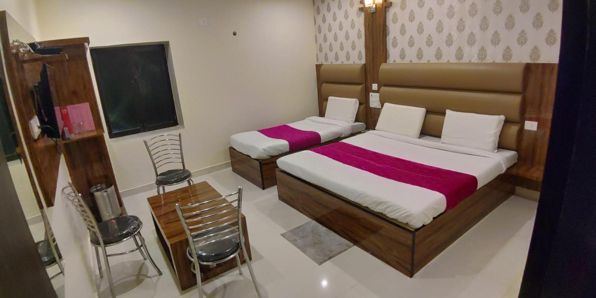 City Hotel Allāhābād Junction Kamer foto