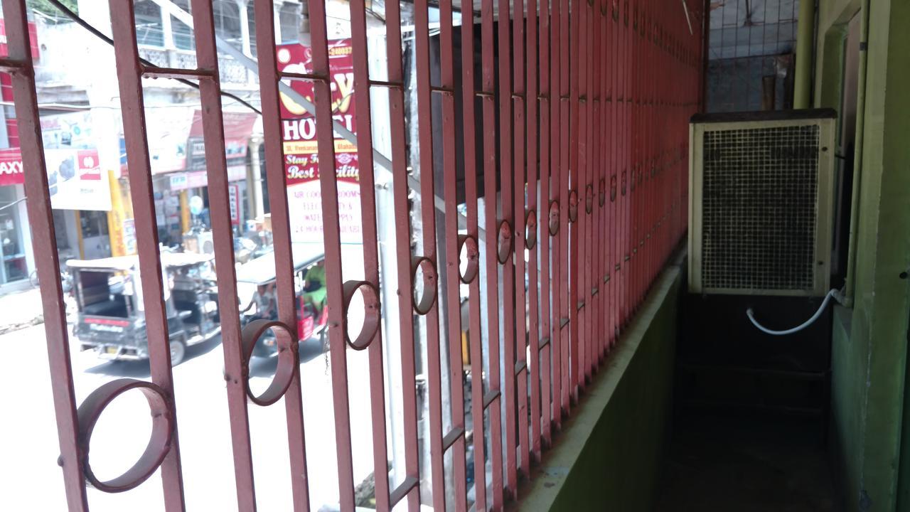 City Hotel Allāhābād Junction Buitenkant foto