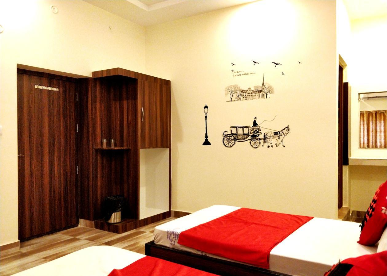 City Hotel Allāhābād Junction Buitenkant foto