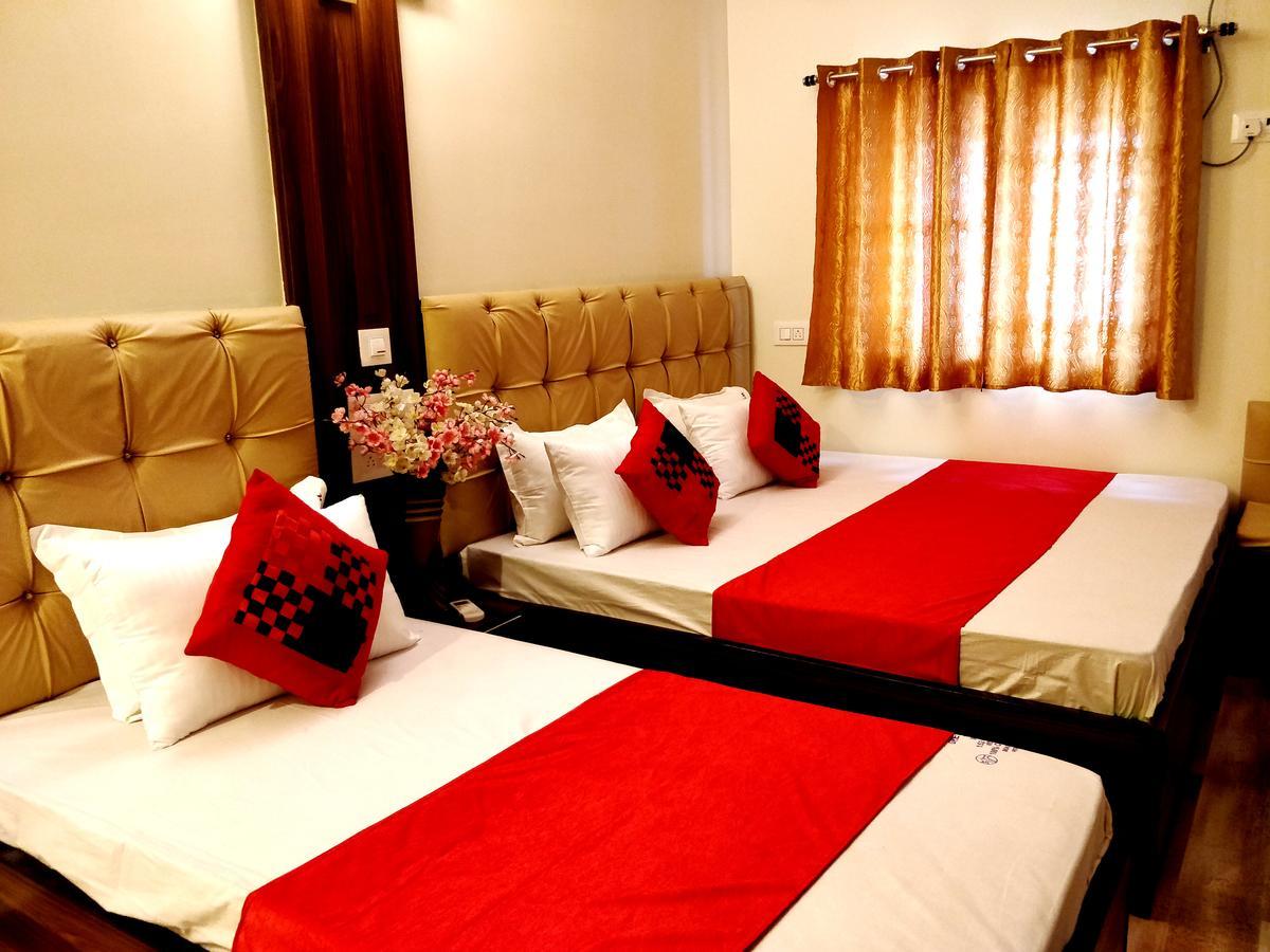City Hotel Allāhābād Junction Buitenkant foto