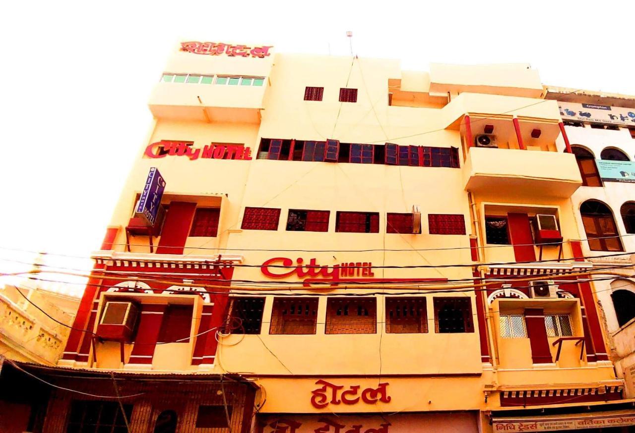 City Hotel Allāhābād Junction Buitenkant foto