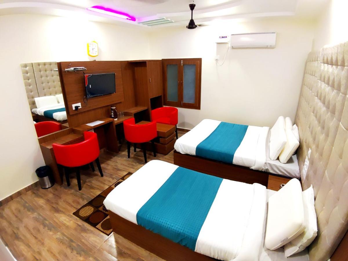 City Hotel Allāhābād Junction Buitenkant foto